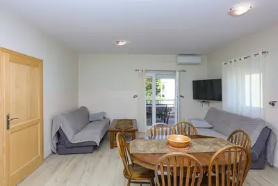 Image de Appartement de deux chambres avec le balcon Srima - Vodice, Vodice (A-23593-e)