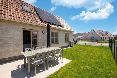 Image de Belle maison de vacances au parc à Koksijde