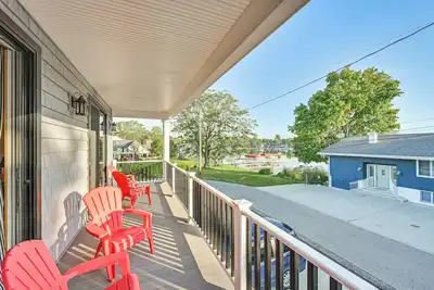 Image de Walk to Dtwn Syracuse: Private Lake-View Home