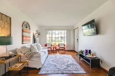 Image de Menomonee Falls Condo 12 Mi to Lake Michigan!
