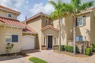 Image de 8 Mi to Disney! 'Paradise Found Villa' w/ Games