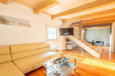 Image de Family-Friendly Serene Retreat Holiday Home - Four Bedroom Holiday Home with Terrace