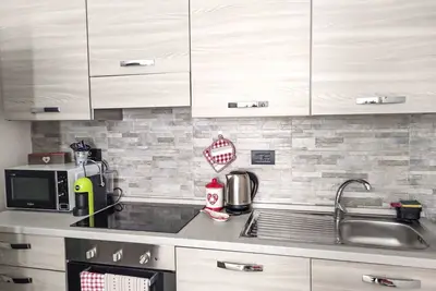 Image de Joli appartement pour 5 personnes avec Wifi, Tv et patio