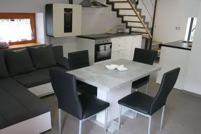 Image de Riverside Rustic Ridge Apartments with Balcony - Two Bedroom Apartment with Balcony