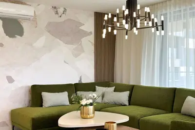 Image de Three-Bedroom Penthouse (The Riviera Three) -S3