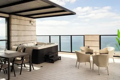 Image de Luxury Penthouse w/ Jacuzzi & Sea View | Mamad