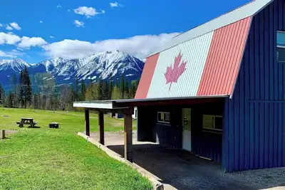 Image de Maple Ranch Tiny House- Private Hot Tub