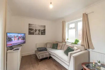 Image de Maison-Salle de bain privée-de Luxe-Vue sur Jardin