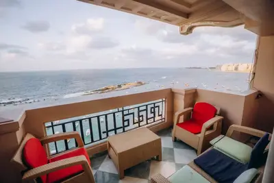 Image de Downtown Entire Sea view 3 bedroom apartment