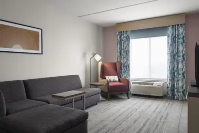 Image de Spacious common areas | 2 units | King w/ sofa bed, Indoor Pool, Gym & Breakfast