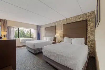 Image de Amenity Rich Double Queen Suite