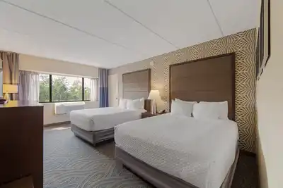 Image de Amenity Rich Double Queen Suite