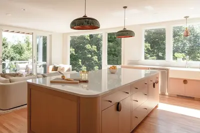 Image de Coastal Modern Retreat - Steps to Long Beach and Near Downtown