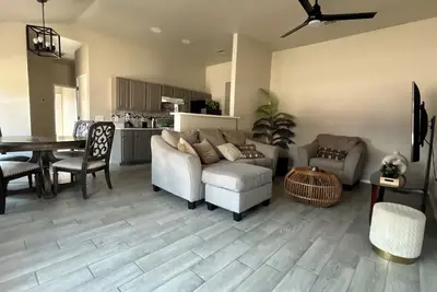 Image de Spacious 3 bed 2 bath Duplex near Ou campus Norman