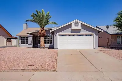 Beautiful 3 Bdr Pool home