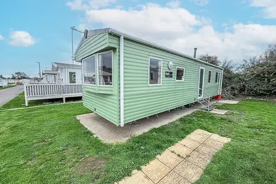 Image de 8 berth caravan at California Cliffs by Scratby beach in Norfolk ref 50042k