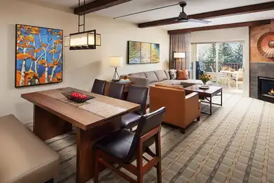 Image de Ski Vail, Sleep at Avon. Fully appointed, 2 bedroom-plus, sleeps 8. Aaaahmazing!