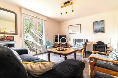 Image de Maison lumineuse à 50m de la mer idéale en famille