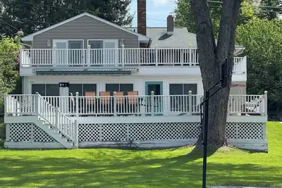 Image de Lakefront Escape on Highland