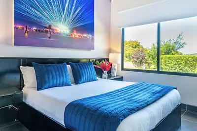 Image de Tropical Hideaway near the sea, mountain views, salt water pool