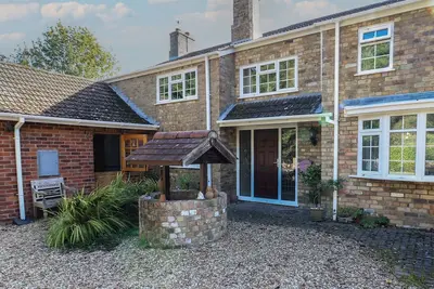 Image de Larkspur Cottage, pet friendly, character holiday cottage in Huttoft