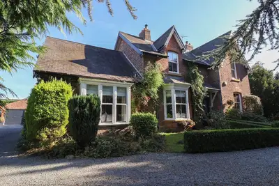 Image de Ten Gables, luxury holiday cottage, with hot tub in Driffield