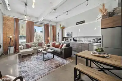 Image de Modern-Chic Loft in Heart of Dallas