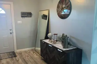 Image de Cozy 2br/2ba Farmington Retreat, Fenced Yard, Grill, Pet Friendly