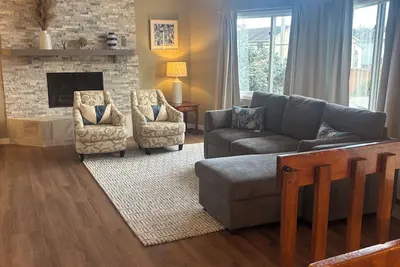 Image de Upscale Anchorage Getaway, Cozy & Newly Remodeled