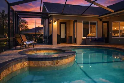 Image de Bright retreat w/ pool, lanai & hot tub