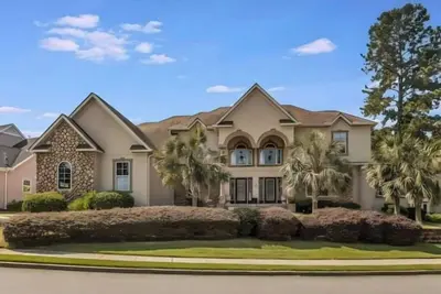 Image de Mediterranean Oasis with Private Pool-Perfect for Masters Guests!