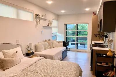 Image de Mara at Pandosy Village