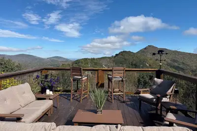 Image de Luxury Views from 4700', Hot Tub, Fire Pit, Modern Rustic 5br  with huge deck!