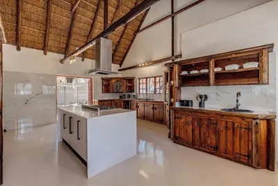 Image de Superb 7-bedroom villa in Sandton