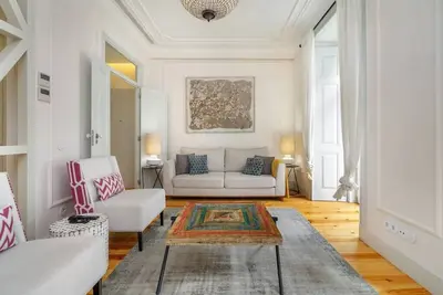 Image de Elegant Flat in Prime Lisbon Location