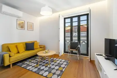 Image de Urban Elegance: A Modern Haven in Lisbon's Heart