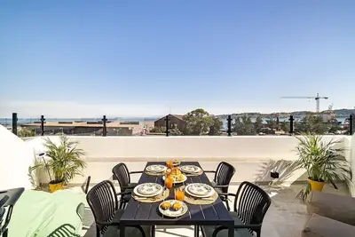 Image de Modern Flat, Near Tagus Perfect For Weekday Stays