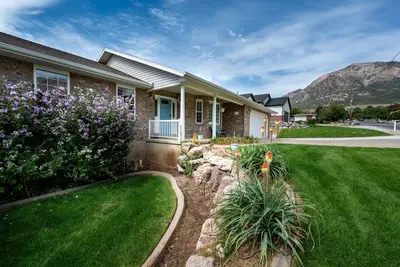 Image de Grand Ogden Lodge, Hot Tub, Close to Ski Resorts – 6 Br | 5 Baths | Hot Tub