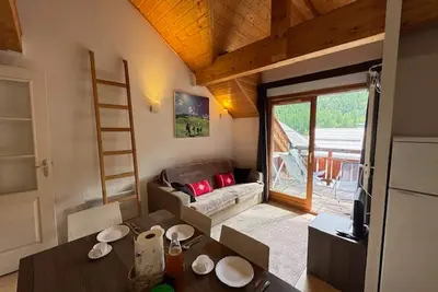 Image de Appartement lumineux proche pistes – 3 pièces, parking, vue montagne