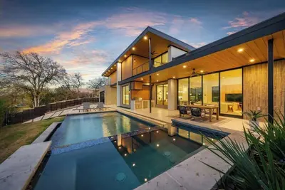 Image de Barton Springs Luxe Heated Pool Spa Sleeps 16