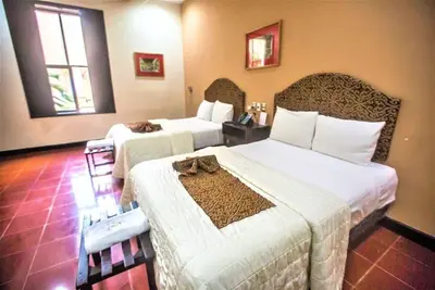 Image de 3-Stay, 2 Double Rooms: Colonial Charm in Central Mérida – Perfect Base