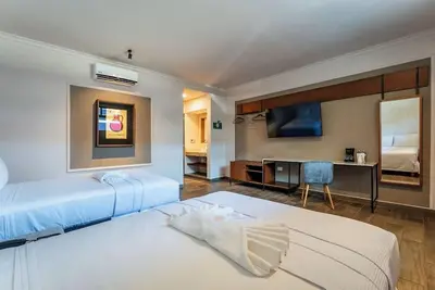 Image de Two Modern Double Room – Comfortable Stay for 8 Guests in Mérida