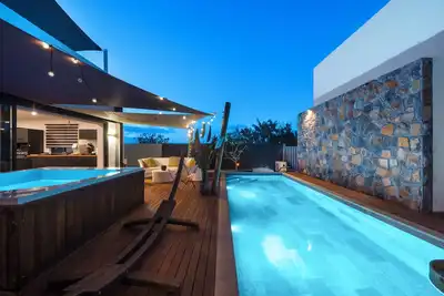 Image de Grand Ānaya Ii | Luxury 5br Villa | 2x Pools & Jacuzzi | Cinema Room