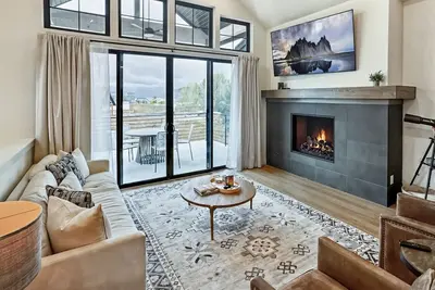 Image de Mountain Escape with Hot Tub & Loft Near Tamarack Resort