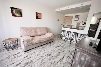 Image de À deux pas de la mer! Charmant T2 familial  Plage & Seaquarium à 250 m