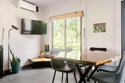 Image de Hiker's Hideaway-Pura Vidaville. Mins to Rio Celeste -Private Cabin Escape.