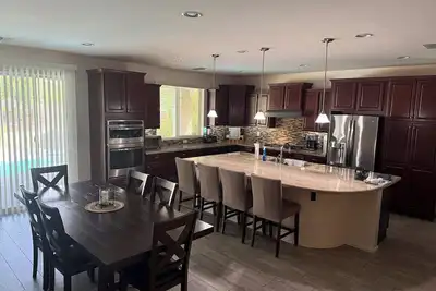 Image de Your Island in the Desert - Beautiful 3 Bed house w/pool near sports and shops