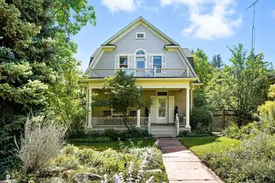 Image de Mapleton Hill Haven • Perfect Boulder Weekend Getaway• Walk to Pearl St & Trails