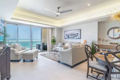 Image de One 1601 Full– Beach Paradise with First-Class Comfort and Ocean Views