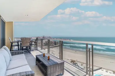 Image de One 1601 – Modern Seaside Retreat Boasting Unforgettable Scenery